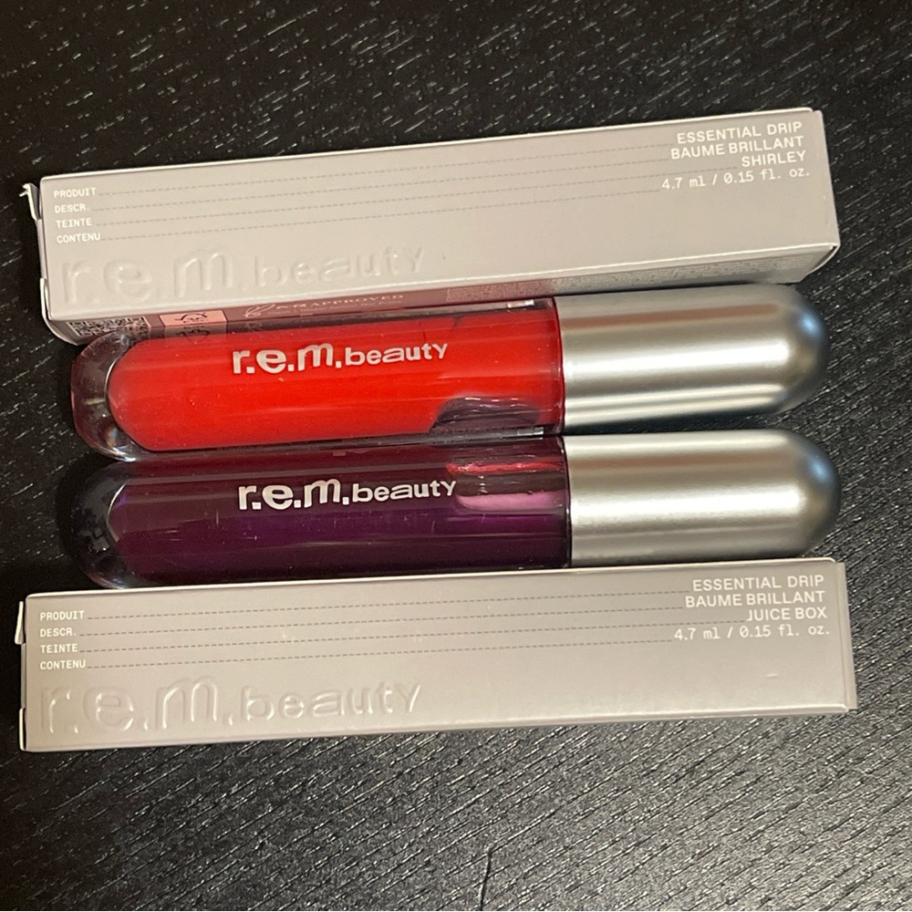 r.e.m. beauty Essential Drip Lip Gloss Duo — Red (Shirley) & Purple (Juice Box)